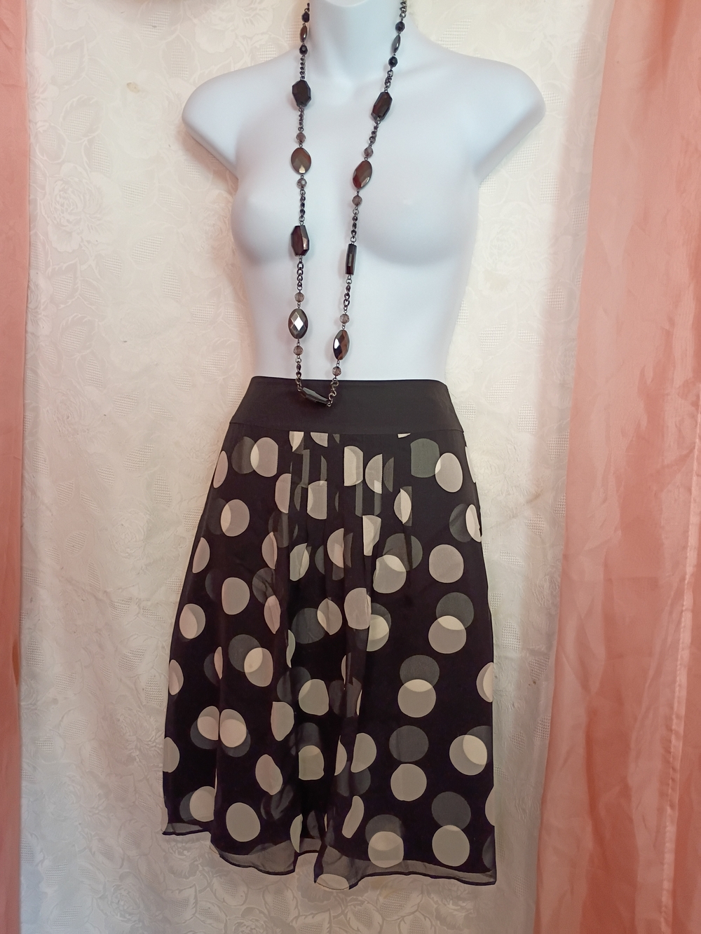 🛍️ BUNDLE ONLY🛍️Ann Taylor Black 100 % Silk Skirt with Cream Polka Dots